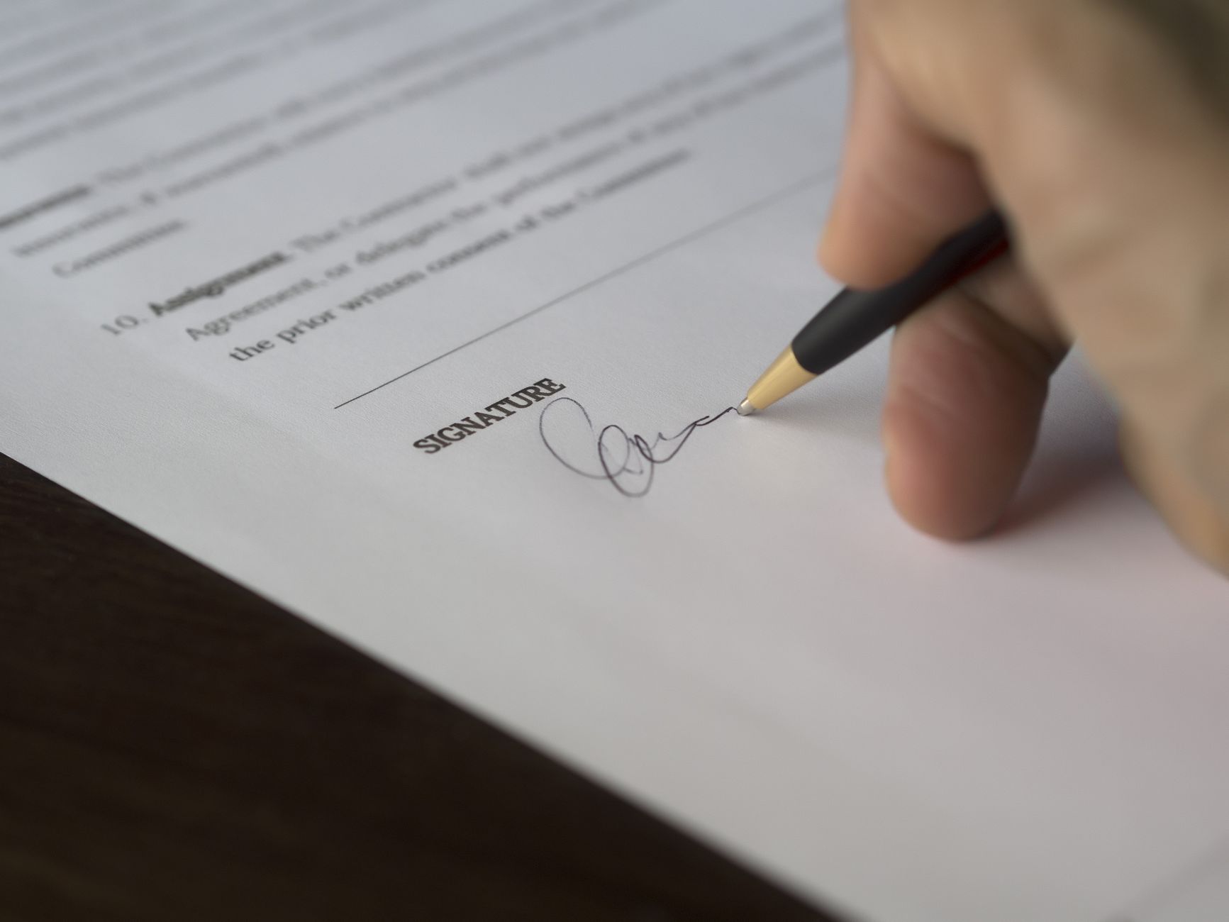 Signing settlement document